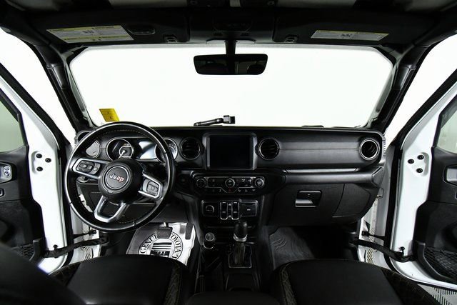 Used 2021 Jeep Gladiator Overland image 18