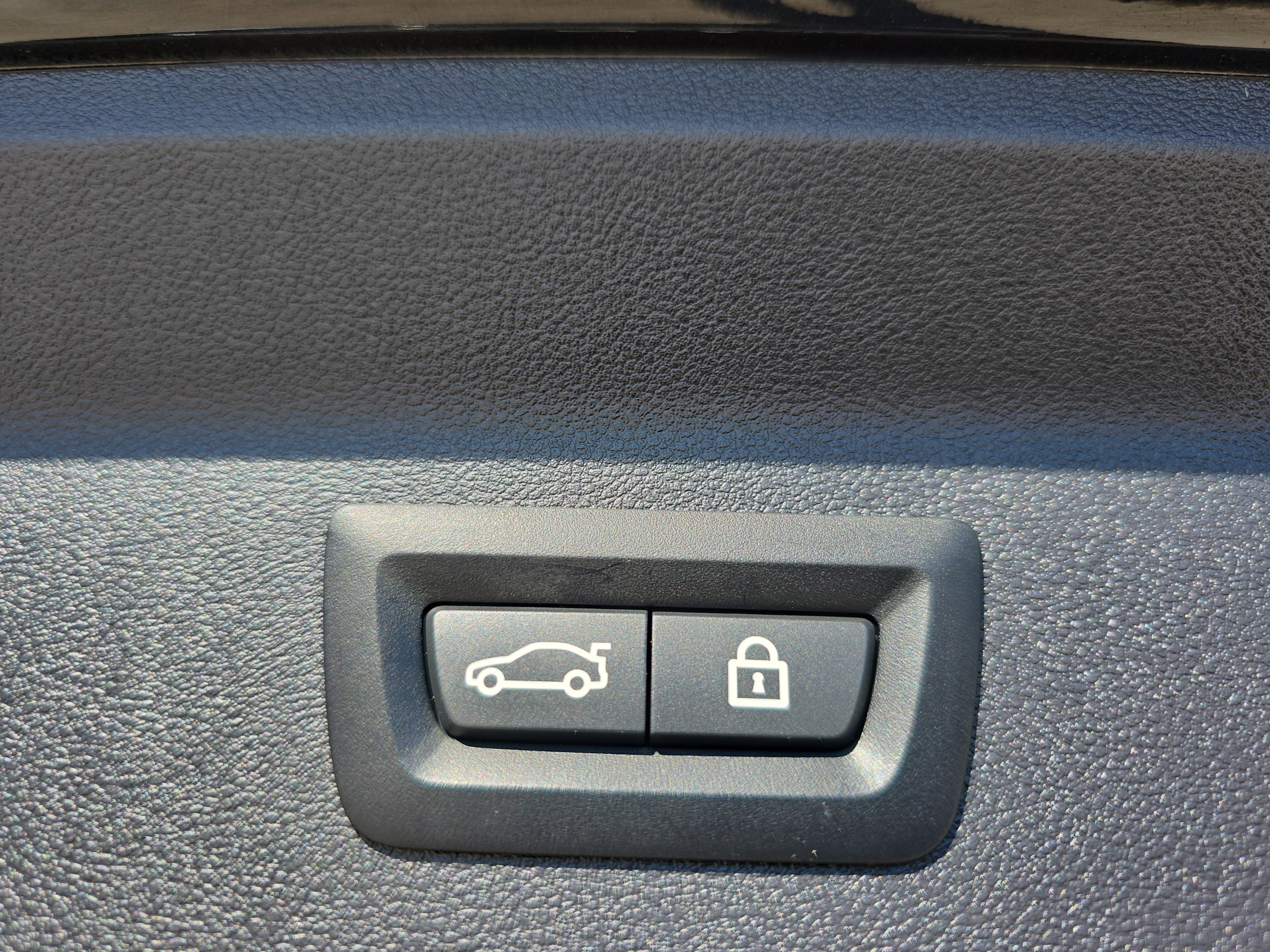 Used 2022 BMW X3 xDrive30i w/ Premium Package 2 image 14