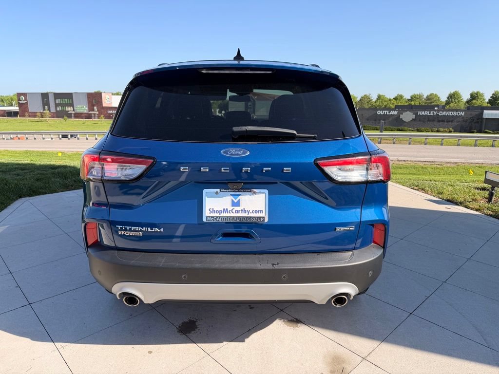 Used 2022 Ford Escape Titanium AWD/4WD image 7
