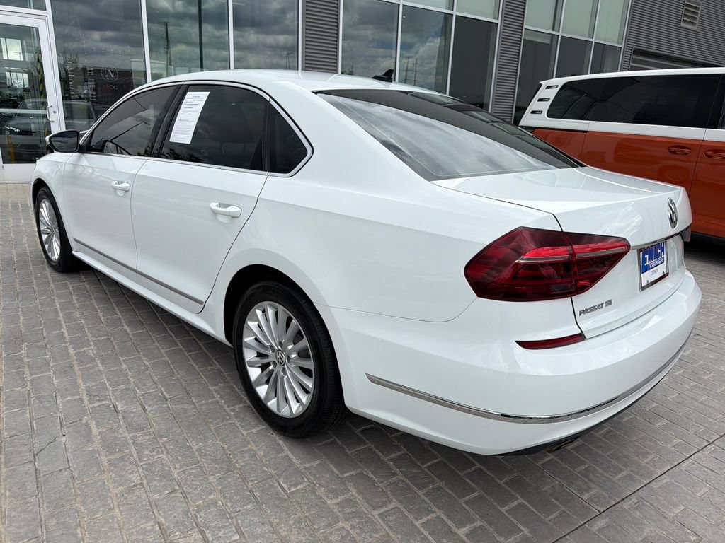 Used 2017 Volkswagen Passat 1.8T SE FWD image 3
