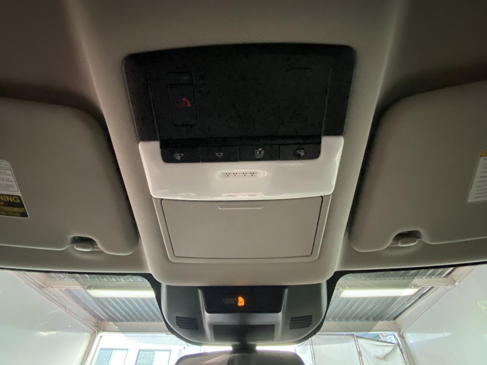Used 2022 Nissan Rogue SV FWD image 28