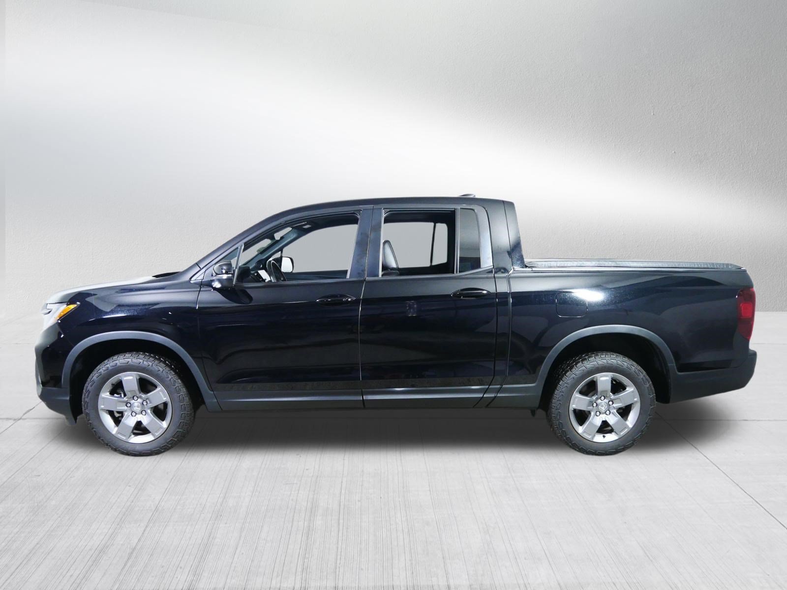Used 2025 Honda Ridgeline TrailSport image 4