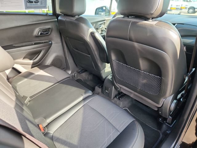 Used 2019 Chevrolet Trax LT w/ LT Convenience Package FWD image 29