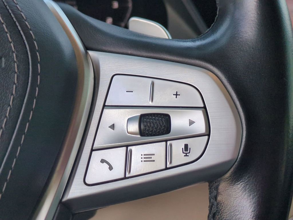 Used 2020 BMW X7 xDrive40i w/ Premium Package image 21