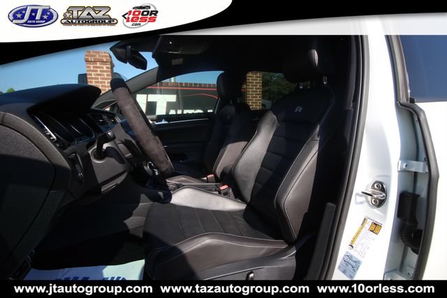 Used 2017 Volkswagen Golf R 4-Door AWD/4WD image 10
