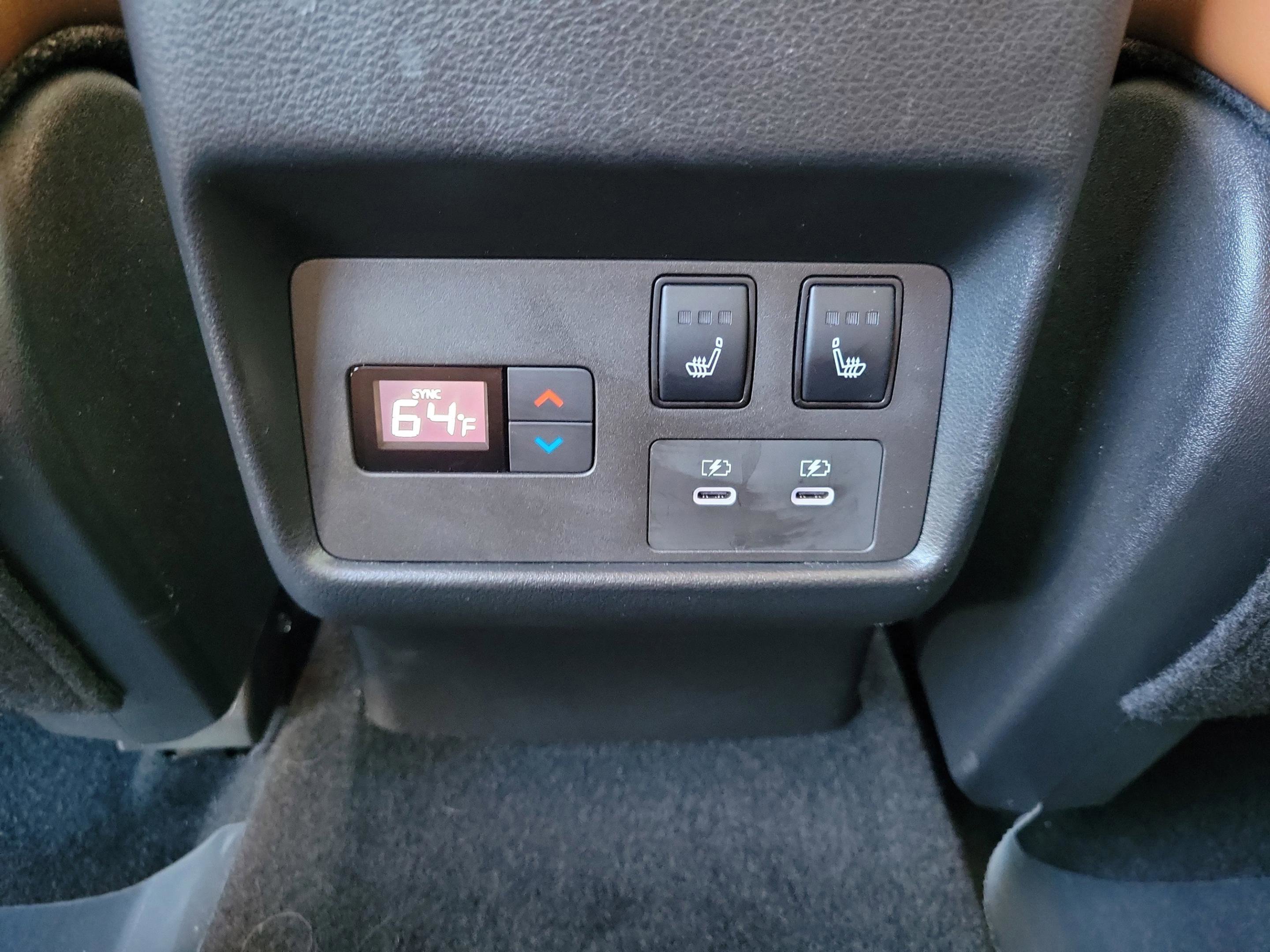 Used 2024 Nissan Rogue Platinum w/ Platinum Premium Package image 9