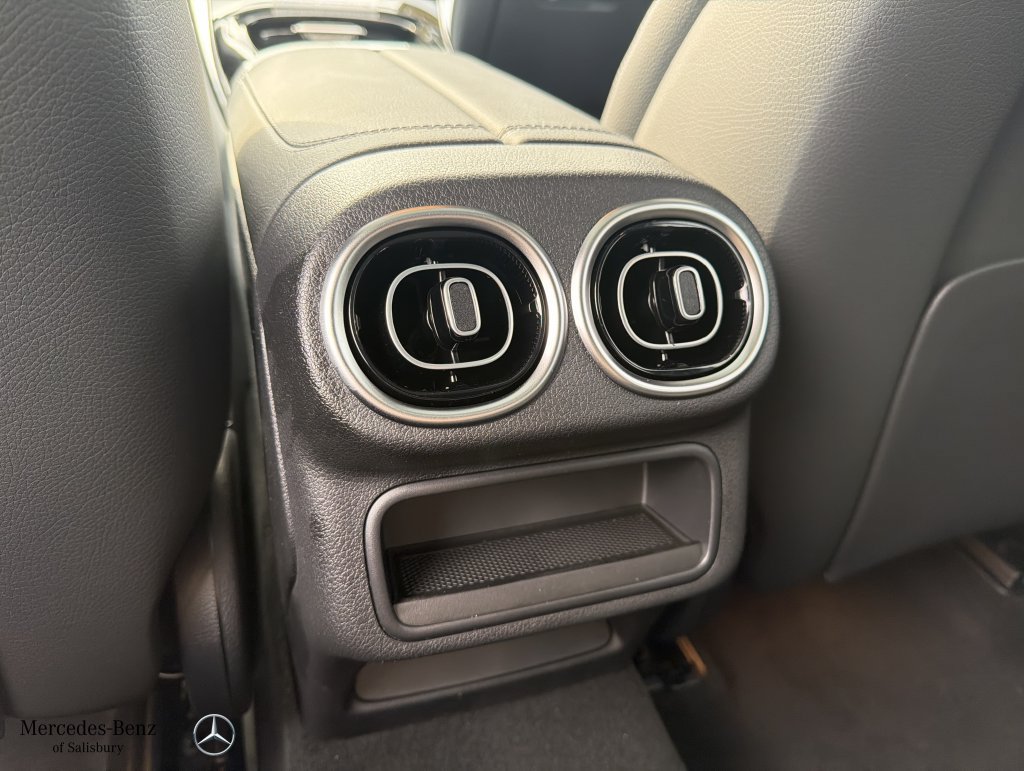 New 2026 Mercedes-Benz GLC 300 4MATIC image 17