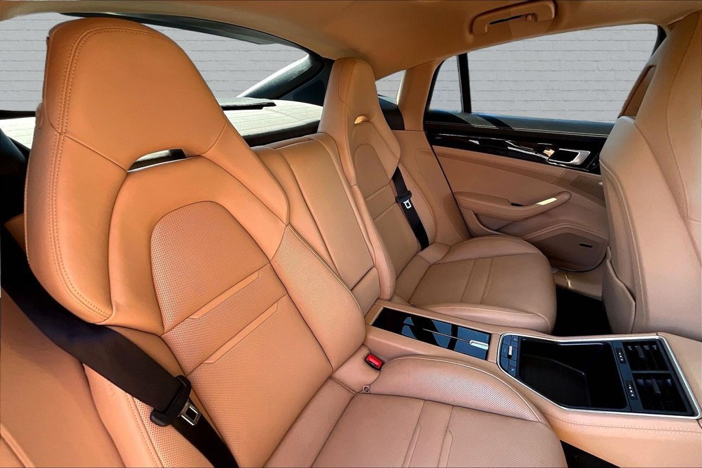 Used 2020 Porsche Panamera w/ Premium Package Plus RWD image 24