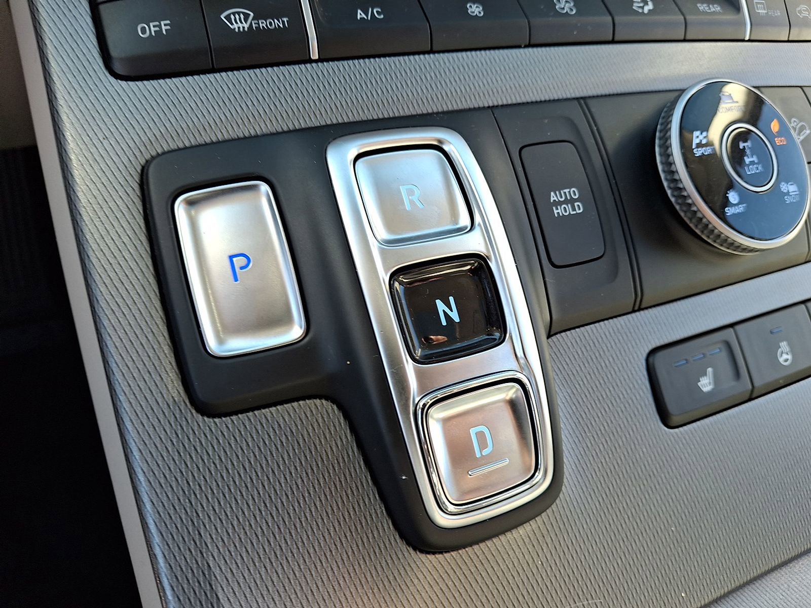 Used 2021 Hyundai Palisade SEL w/ Premium Package image 16