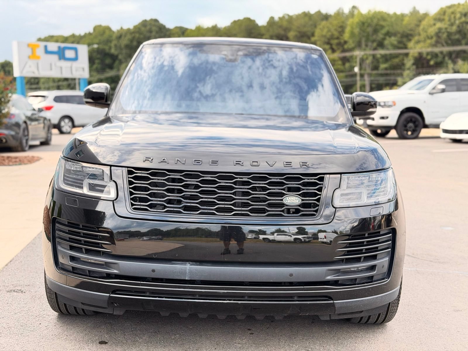 Used 2018 Land Rover Range Rover Supercharged AWD/4WD image 2