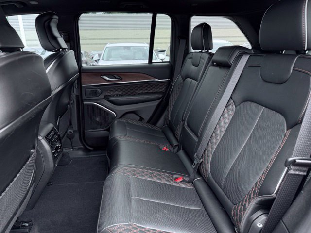 Certified 2025 Jeep Grand Cherokee Summit AWD/4WD image 23