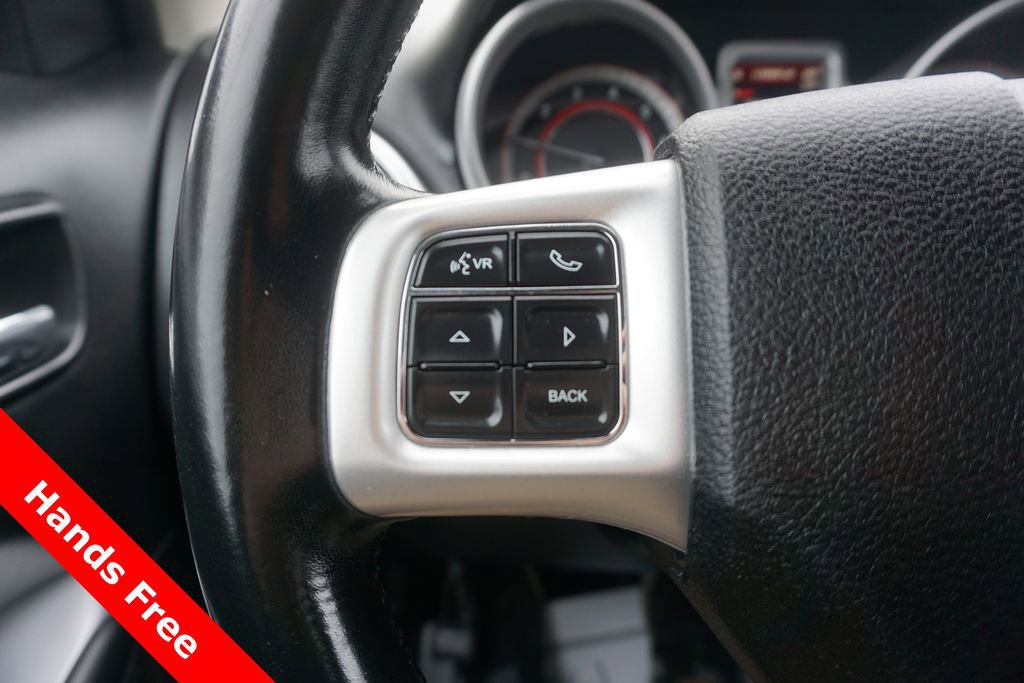 Used 2019 Dodge Journey SE FWD image 4