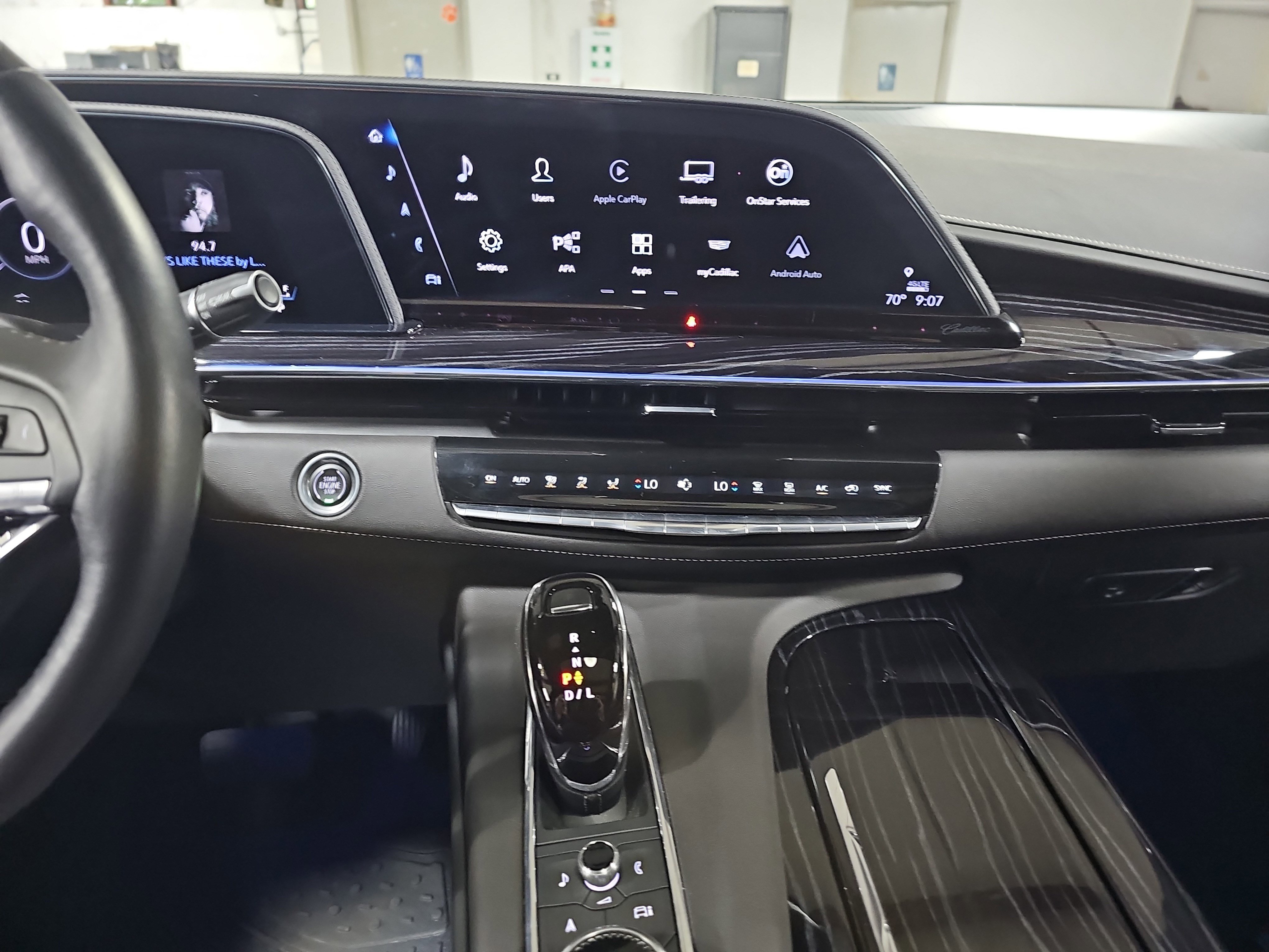 Used 2023 Cadillac Escalade Sport w/ Touring Package AWD/4WD image 21