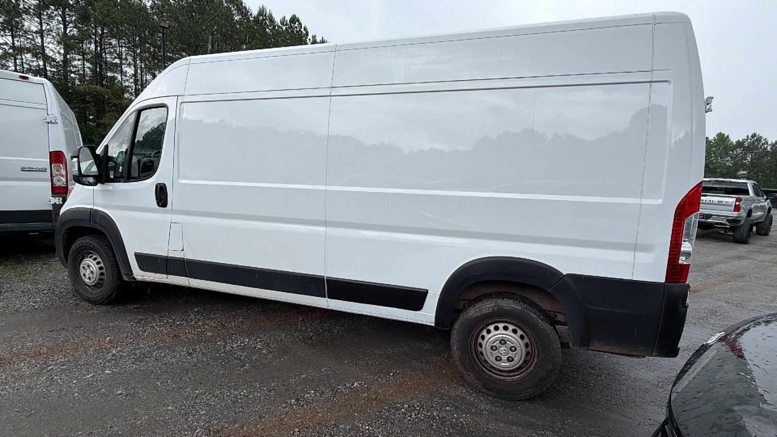 Used 2024 RAM ProMaster 2500 w/ Convenience Group FWD image 10