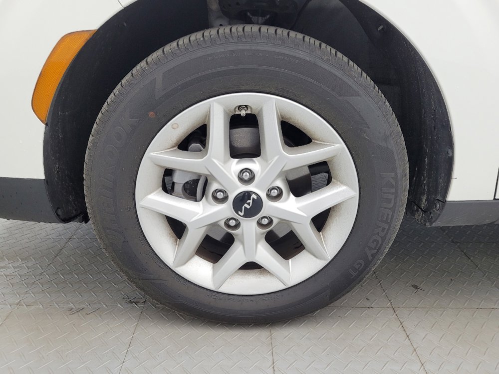 Used 2025 Kia Soul LX w/ LX Technology Package image 31