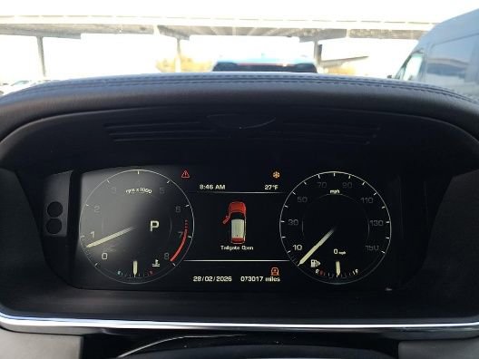 Used 2016 Land Rover Range Rover HSE image 8