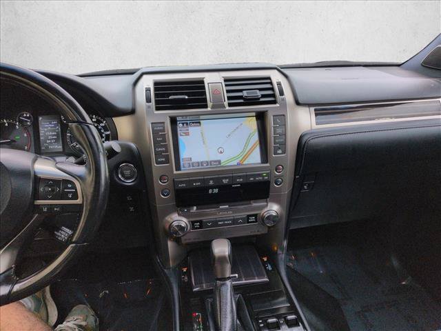 Used 2021 Lexus GX 460 Premium w/ Accessory Package AWD/4WD image 15