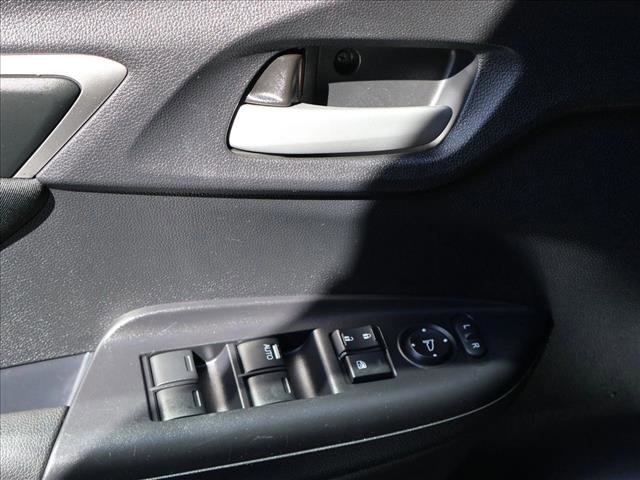 Used 2019 Honda Fit LX image 12