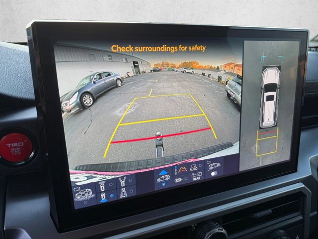 Used 2025 Toyota 4Runner TRD Off-Road Premium w/ Tow Technology Package AWD/4WD image 14