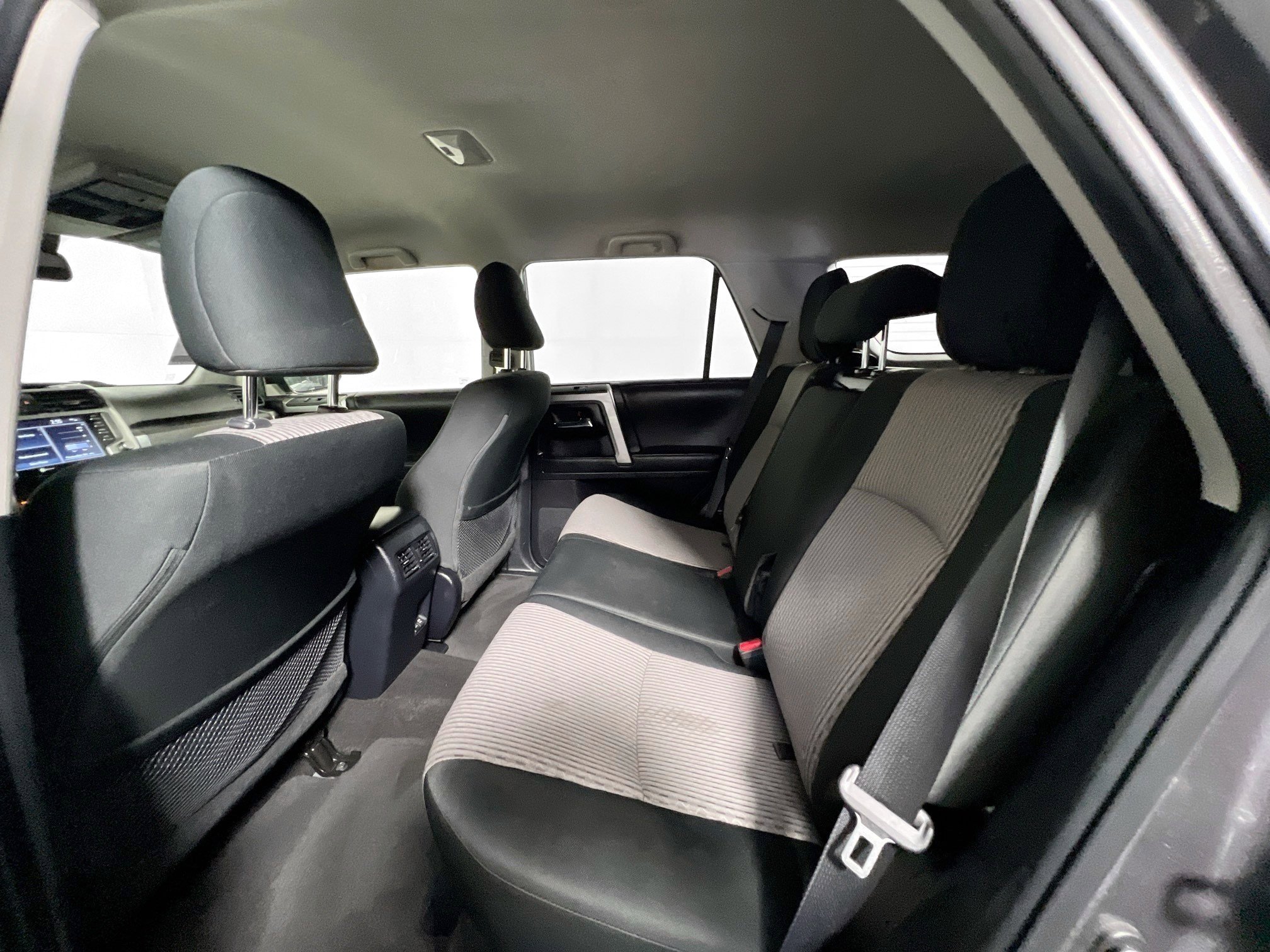 Used 2021 Toyota 4Runner SR5 AWD/4WD image 28