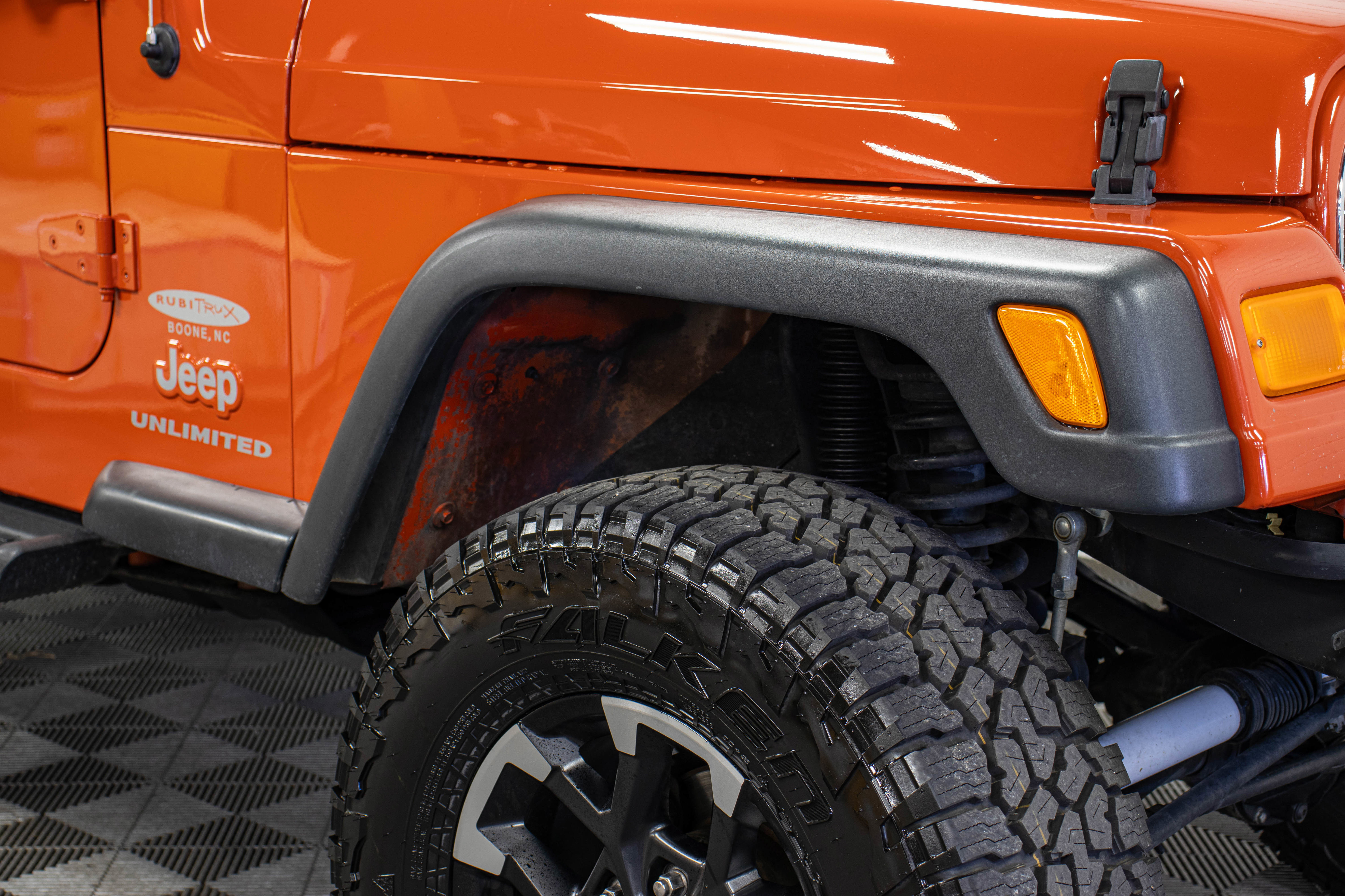 Used 2005 Jeep Wrangler Unlimited AWD/4WD image 13