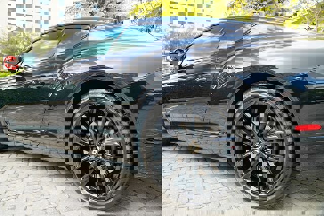 Used 2020 Bentley Continental GT V8 image 18