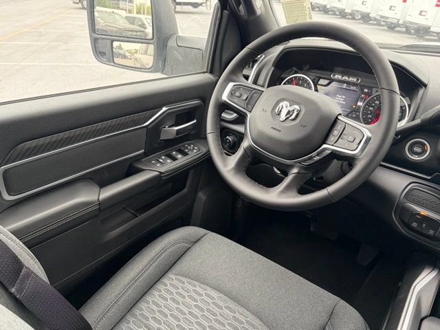 New 2026 RAM 2500 Big Horn AWD/4WD image 28