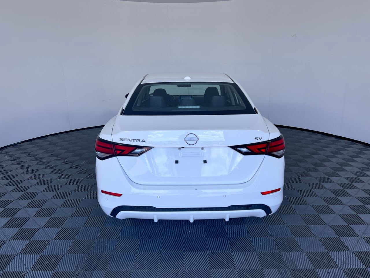 Used 2024 Nissan Sentra SV FWD image 4