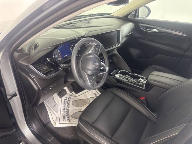 Used 2023 Buick Envision Essence image 23