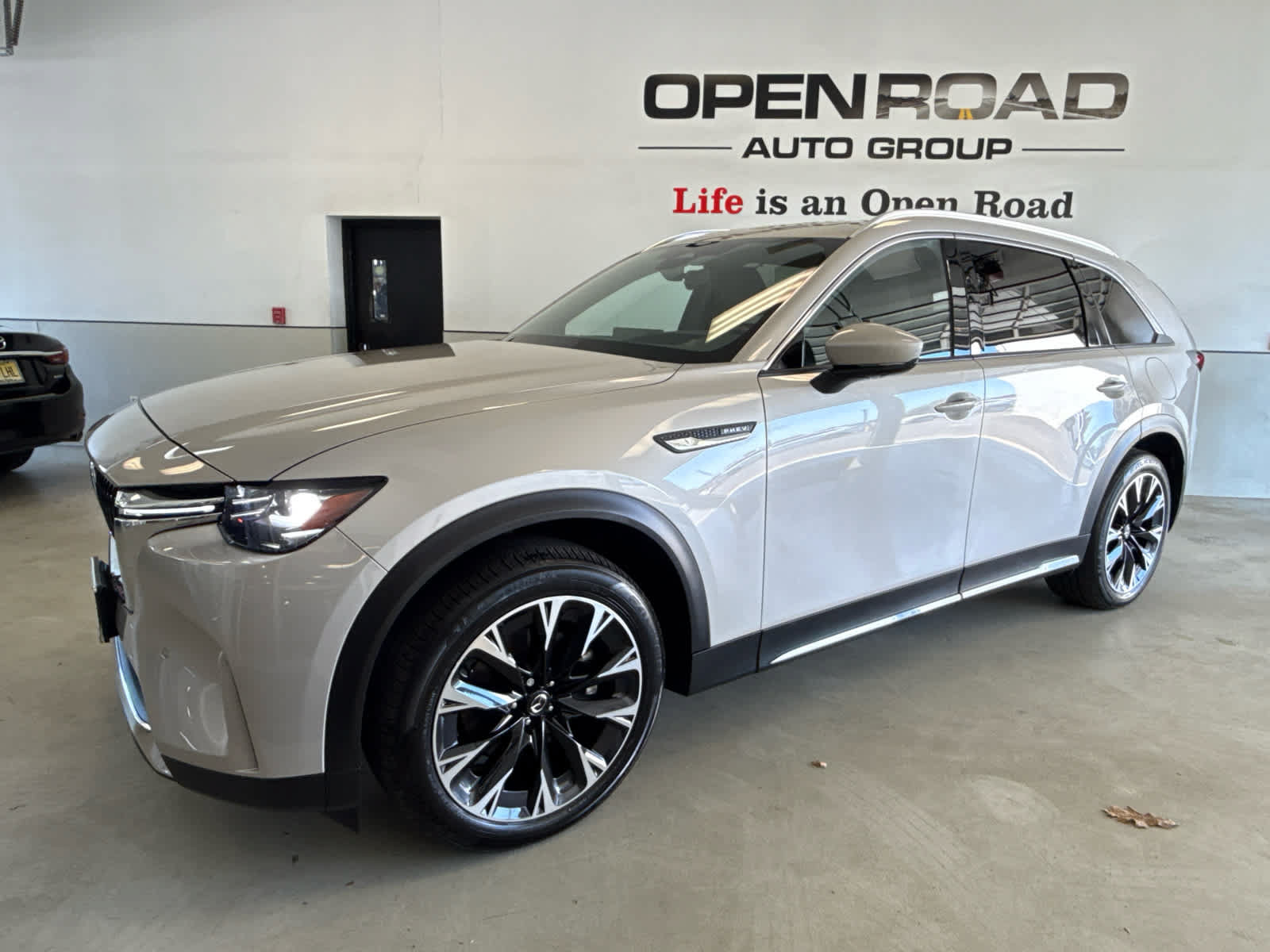 Certified 2026 MAZDA CX-90 Plug-In Hybrid w/ Premium Plus AWD/4WD image 3