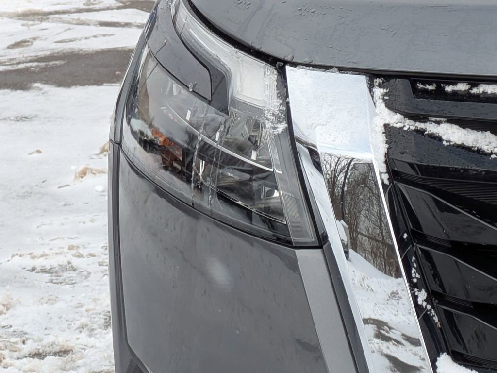 Certified 2024 Nissan Pathfinder S image 9