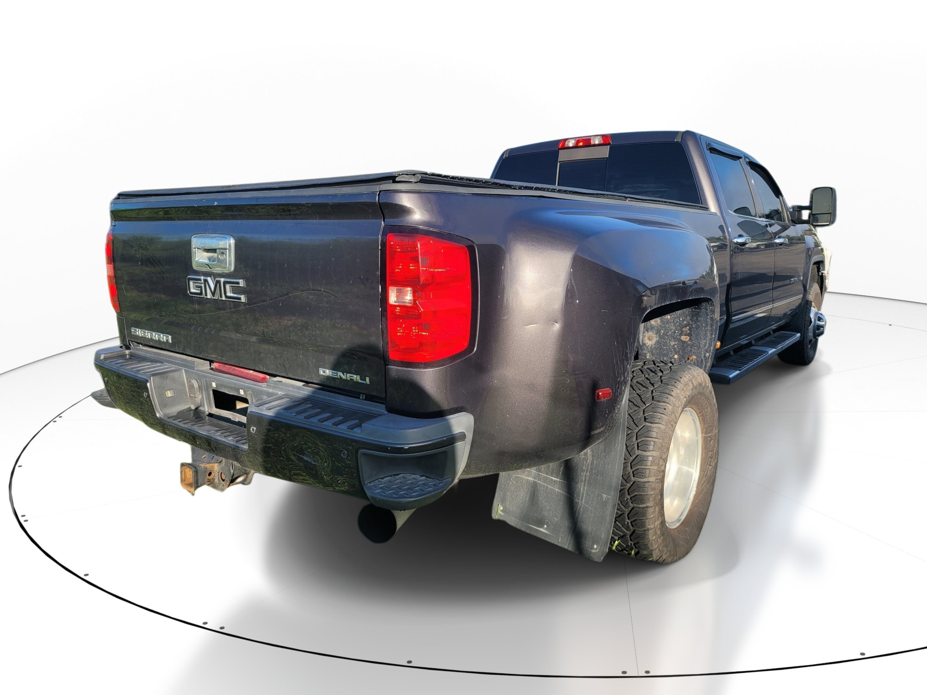 Used 2015 GMC Sierra 3500 Denali AWD/4WD image 4