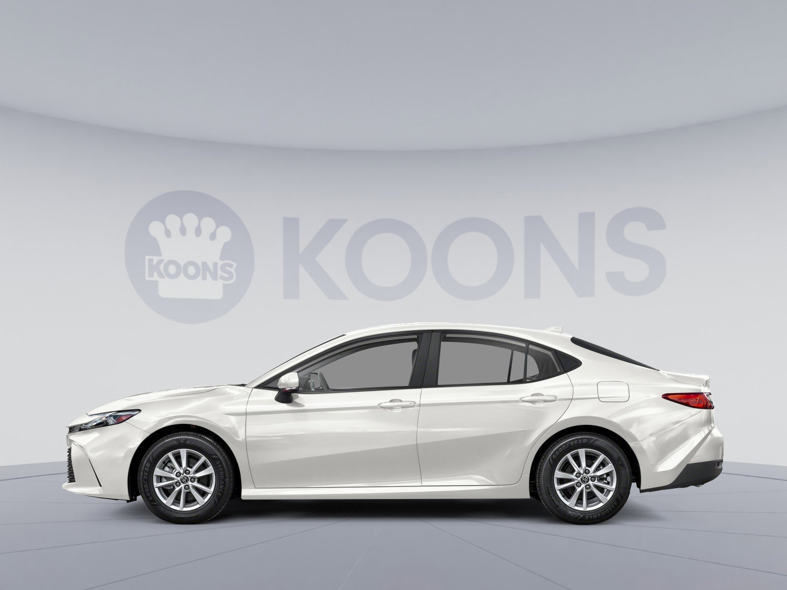 Used 2025 Toyota Camry LE image 4