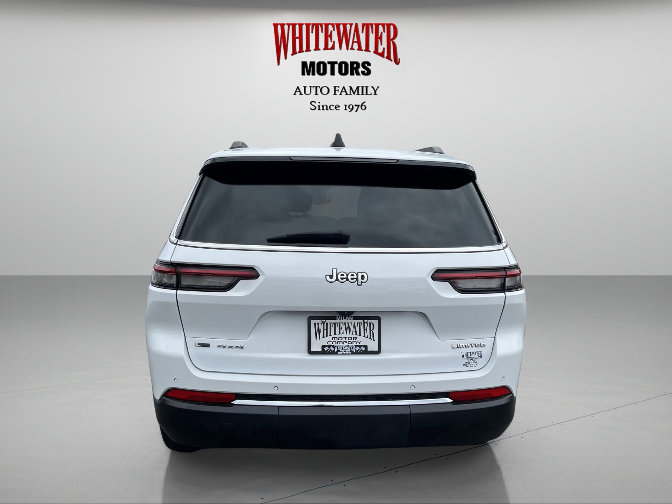 Used 2022 Jeep Grand Cherokee L Limited AWD/4WD image 4