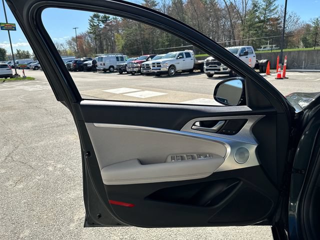 Used 2023 Genesis G70 3.3T w/ Sport Advanced Package AWD/4WD image 24