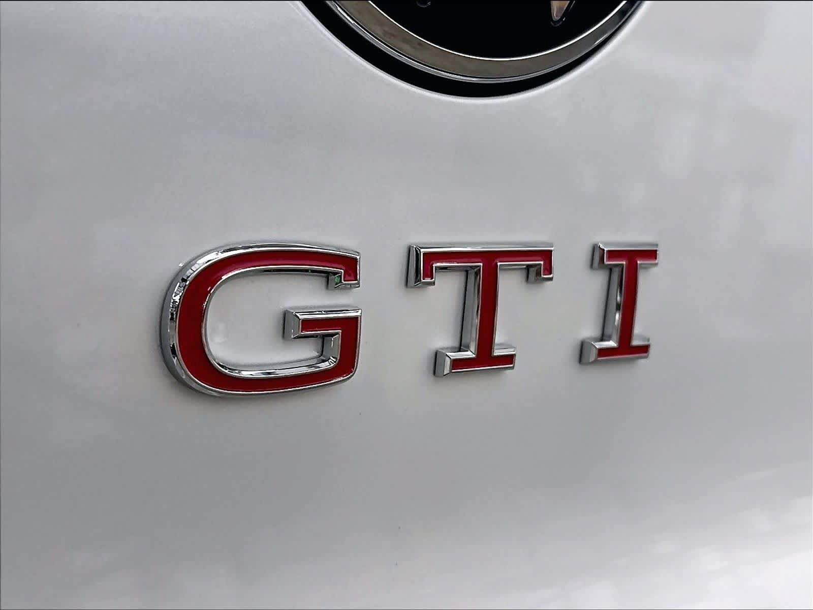 New 2026 Volkswagen GTI SE FWD image 9