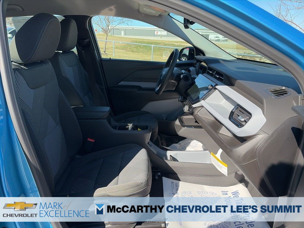 New 2027 Chevrolet Bolt LT w/ Comfort Package FWD image 24