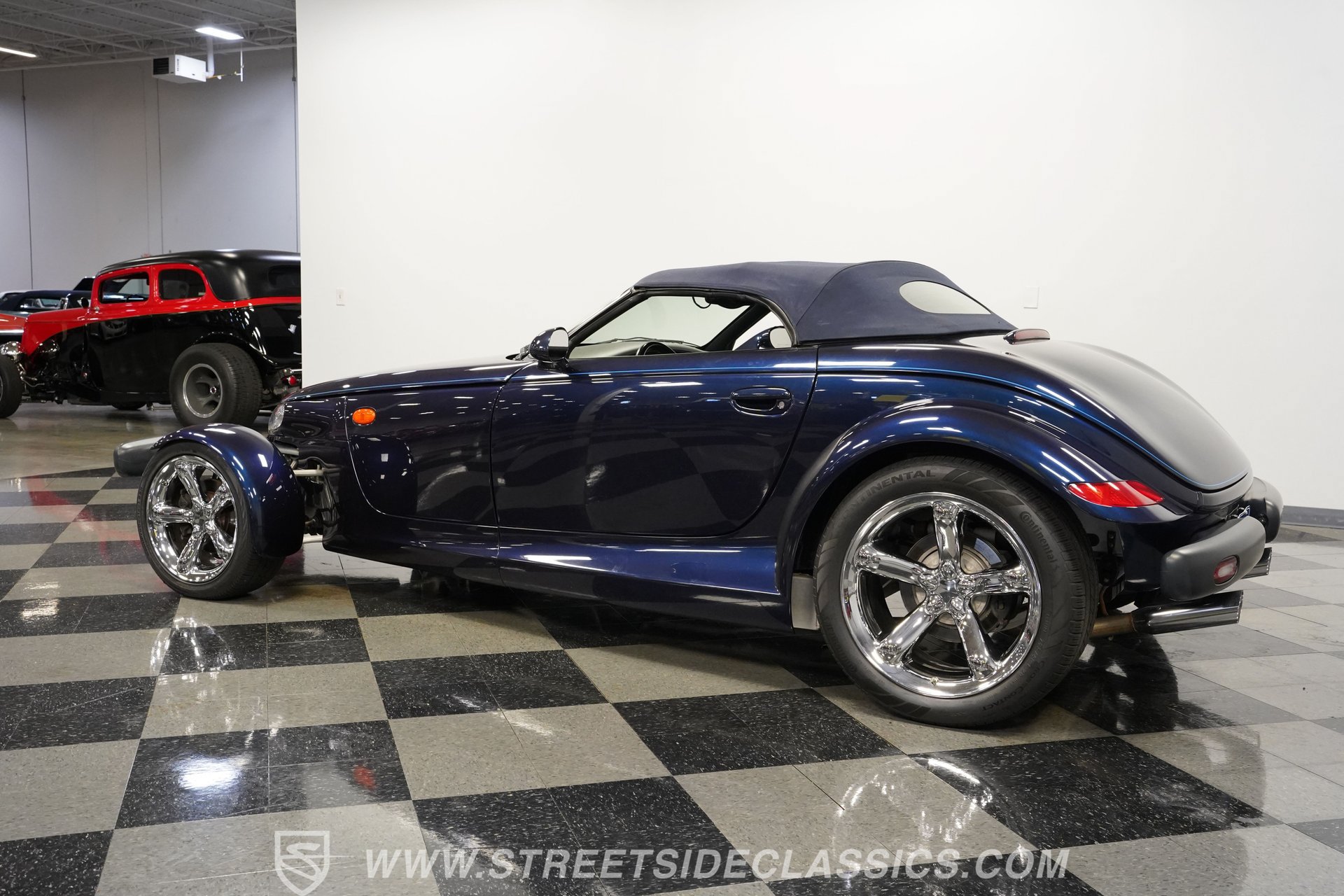 Used 2001 Chrysler Prowler RWD image 9
