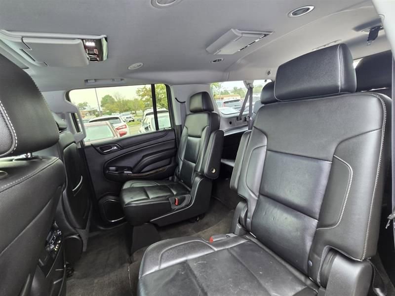 Used 2015 Chevrolet Suburban LT image 18