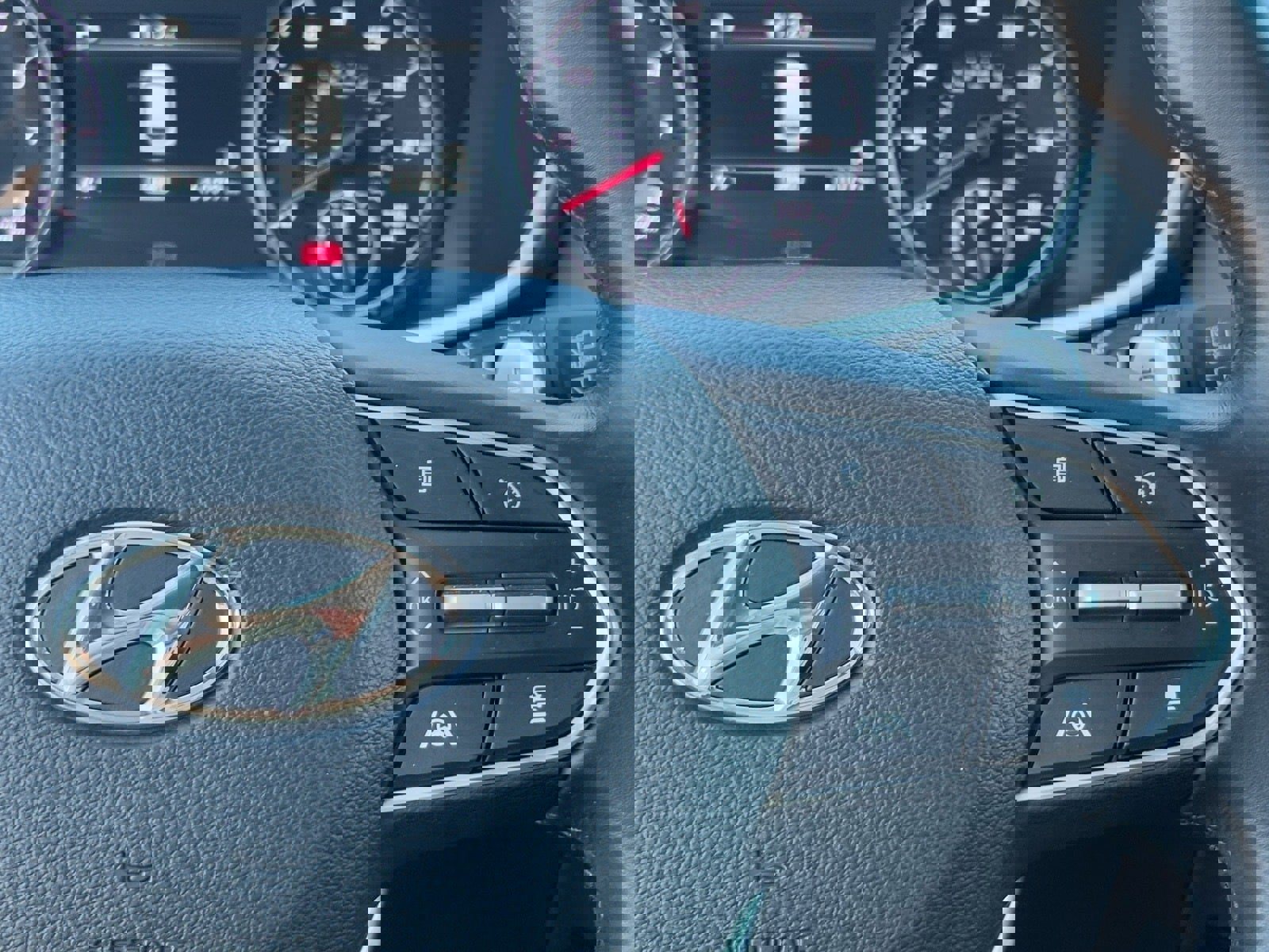 Used 2023 Hyundai Santa Fe SEL image 20