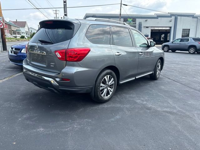 Used 2020 Nissan Pathfinder SV AWD/4WD image 4
