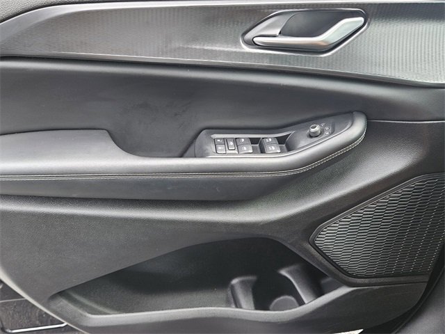 Used 2023 Jeep Grand Cherokee Laredo image 27