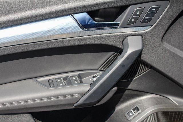 New 2025 Audi Q5 2.0T Premium Plus AWD/4WD image 23