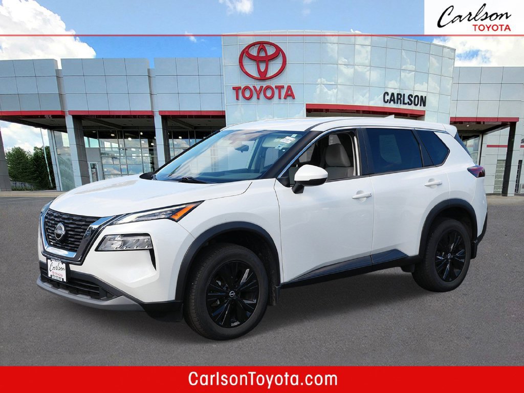 Used 2022 Nissan Rogue SV