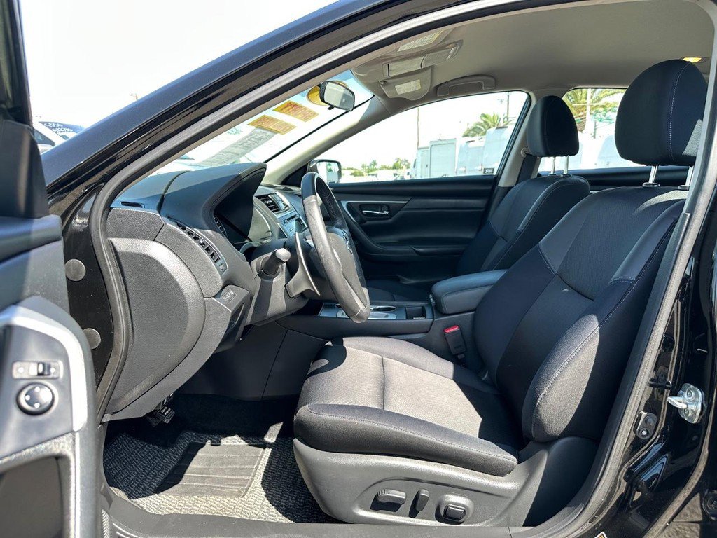 Used 2017 Nissan Altima 2.5 SR image 17