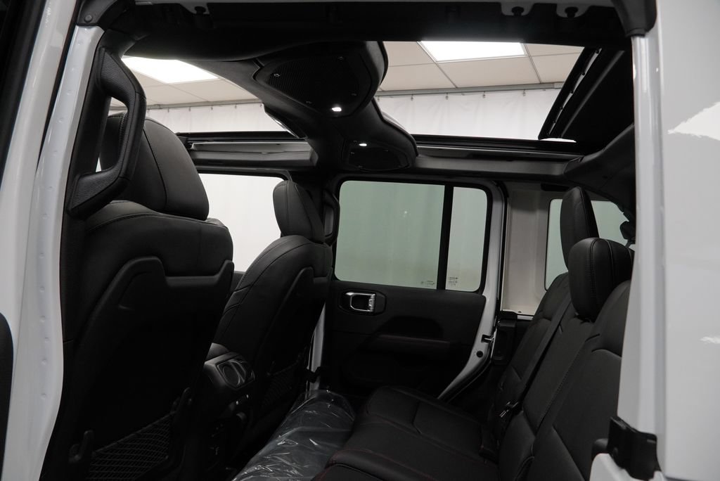 New 2026 Jeep Wrangler Unlimited Rubicon AWD/4WD image 18