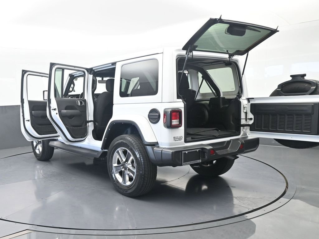 Used 2022 Jeep Wrangler Unlimited Sahara AWD/4WD image 72