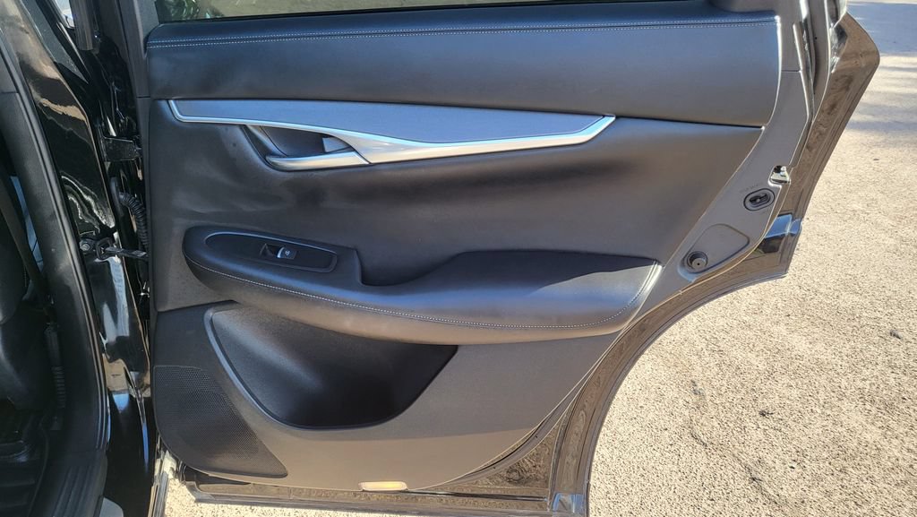 Used 2022 INFINITI QX50 Luxe FWD image 21