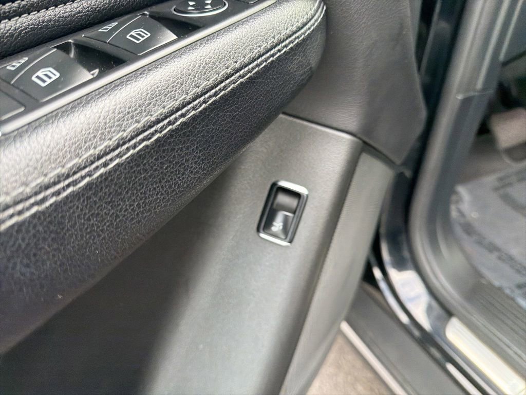 Used 2019 Mercedes-Benz GLS 450 4MATIC image 24