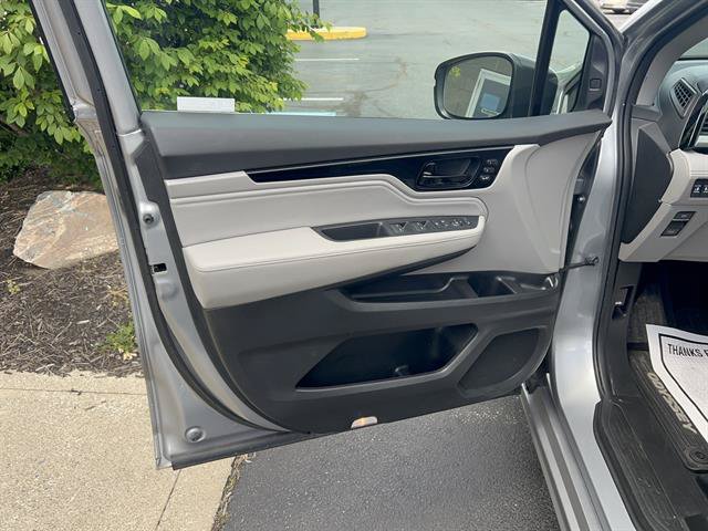 Used 2023 Honda Odyssey Touring image 9